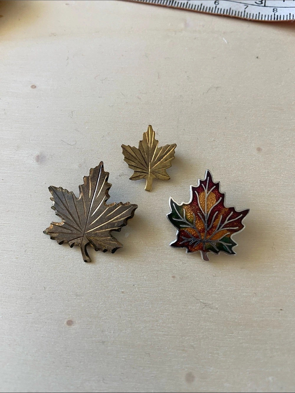 Bond Boyd Vintage Leaf Brooch Set Gold Multicolor